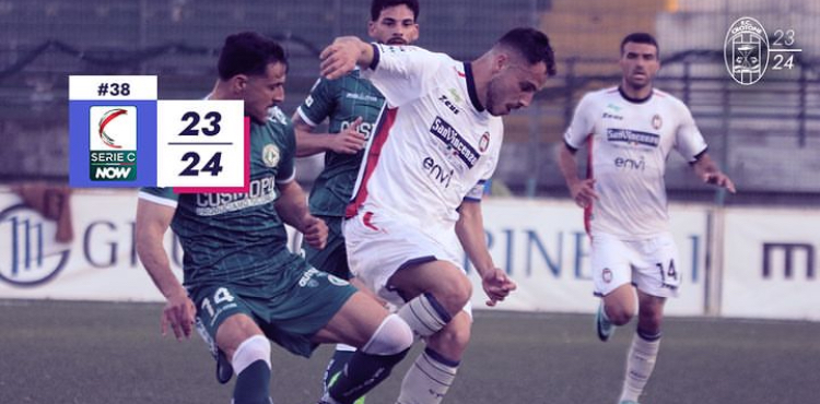 Avellino-Crotone 1-0, la decide Patierno dagli undici metri. Pitagorici chiudono al nono posto, saranno playoff