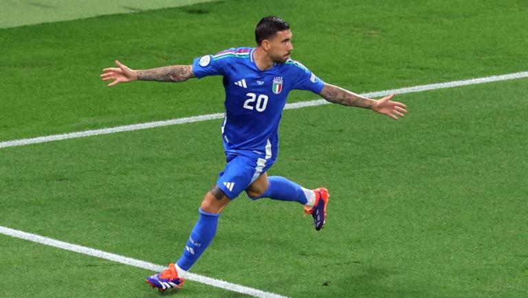 Euro 2024, Zaccagni protagonista come Alex nel 2006: l'Italia vola agli ottavi