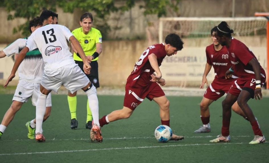 Reggioravagnese, Enapoliti decide la sfida con la Gioiese: “Un gol che racconta il mio modo di giocare”