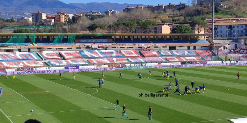 Tra ombre e luci, il resoconto del 2025 del Cosenza